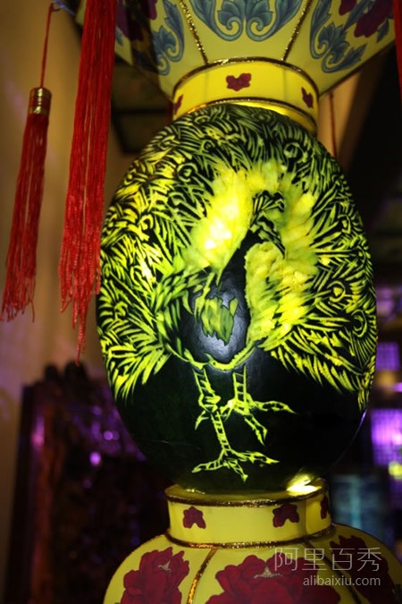 这样的西瓜你舍得吃么?--阿里百秀 这样的西瓜你舍得吃么?--阿里百秀